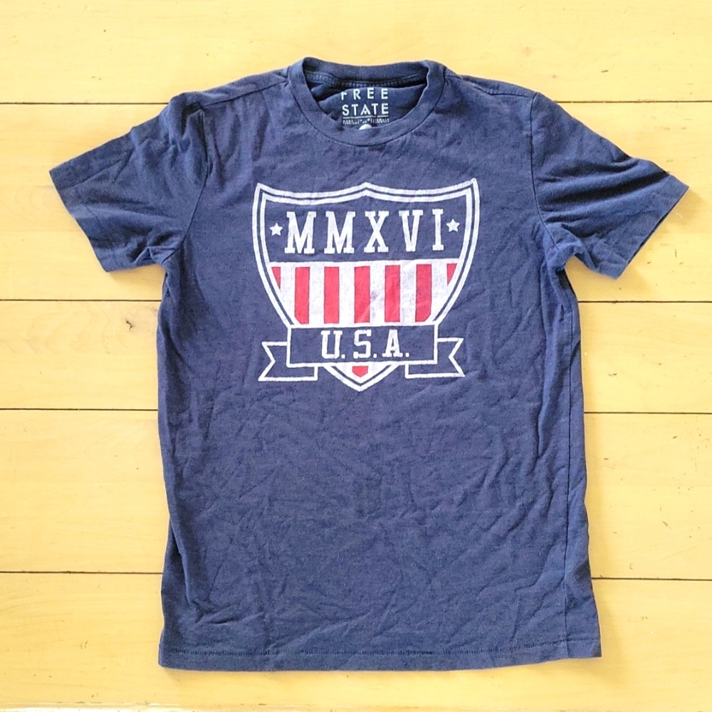 🌺3 for $10 Free State Tee